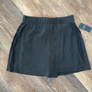 Abercrombie & Fitch Traveler Skort - Black, size XS